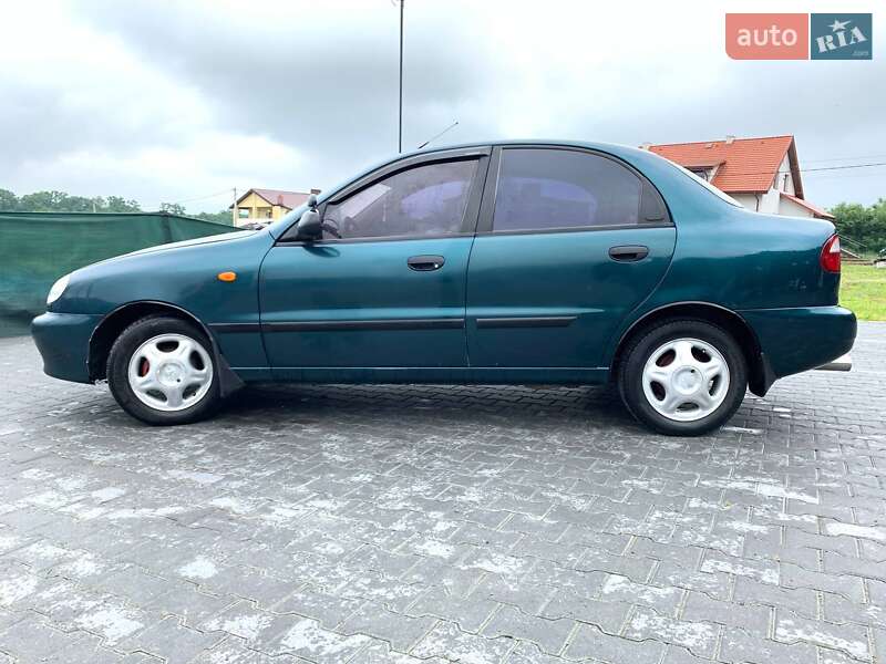Седан Daewoo Lanos 2004 в Львове