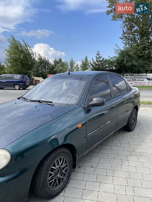 Седан Daewoo Lanos 2003 в Ивано-Франковске