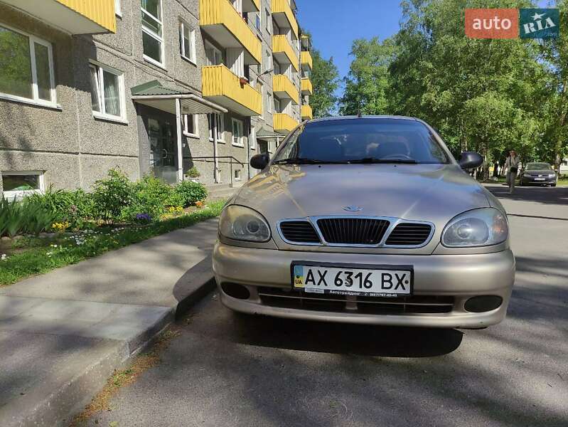 Седан Daewoo Lanos 2004 в Мерефа