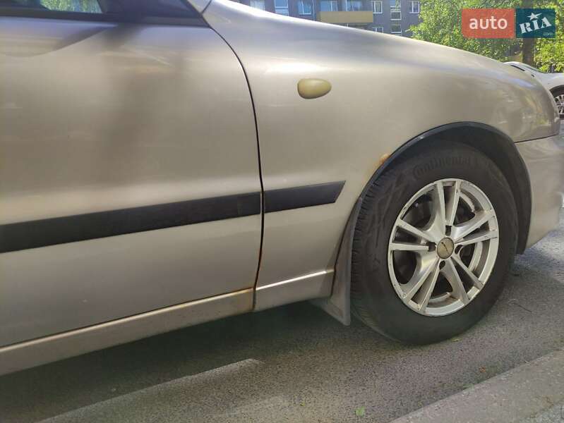 Седан Daewoo Lanos 2004 в Мерефа