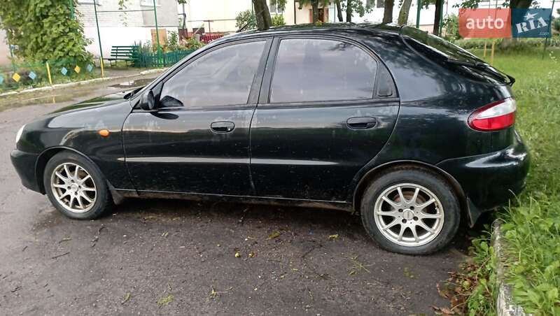 Хэтчбек Daewoo Lanos 2009 в Стрые