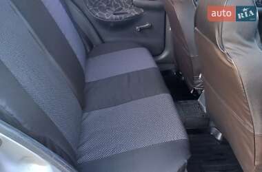 Седан Daewoo Lanos 2003 в Харькове