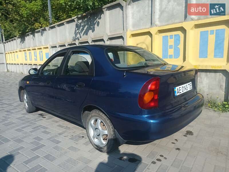Седан Daewoo Lanos 2005 в Дніпрі
