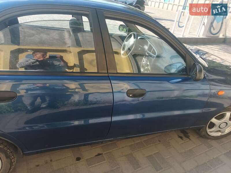Седан Daewoo Lanos 2005 в Дніпрі