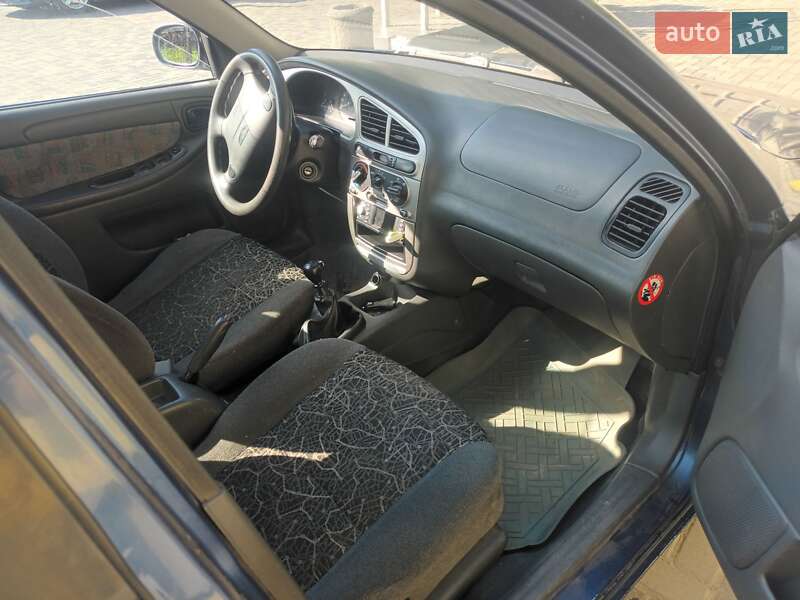 Седан Daewoo Lanos 2005 в Дніпрі