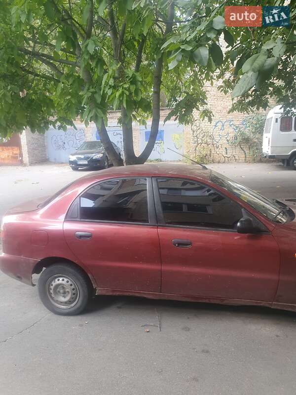 Седан Daewoo Lanos 2003 в Киеве