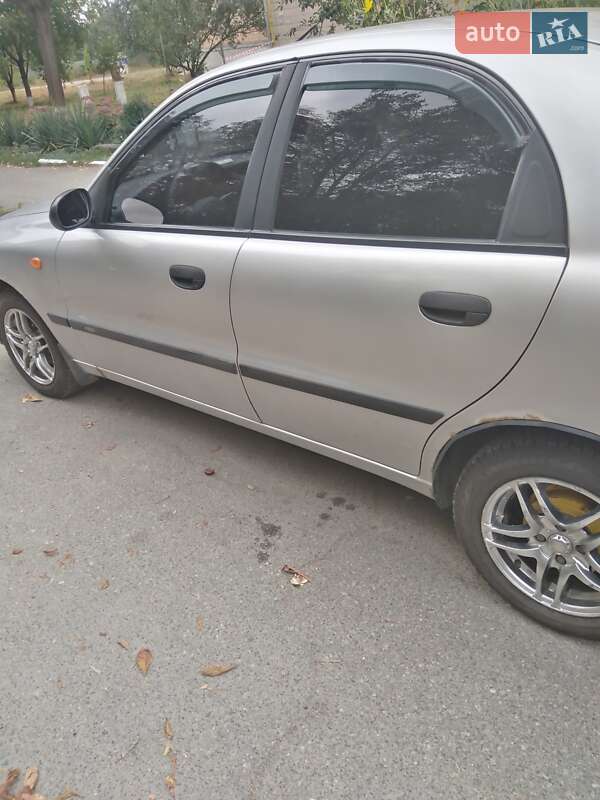 Седан Daewoo Lanos 2006 в Корсунь-Шевченківському фото 2 Седан Daewoo Lanos 2006 в Корсунь-Шевченківському