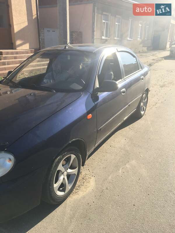 Седан Daewoo Lanos 2006 в Черновцах