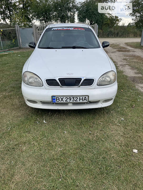 Седан Daewoo Lanos 1998 в Городку