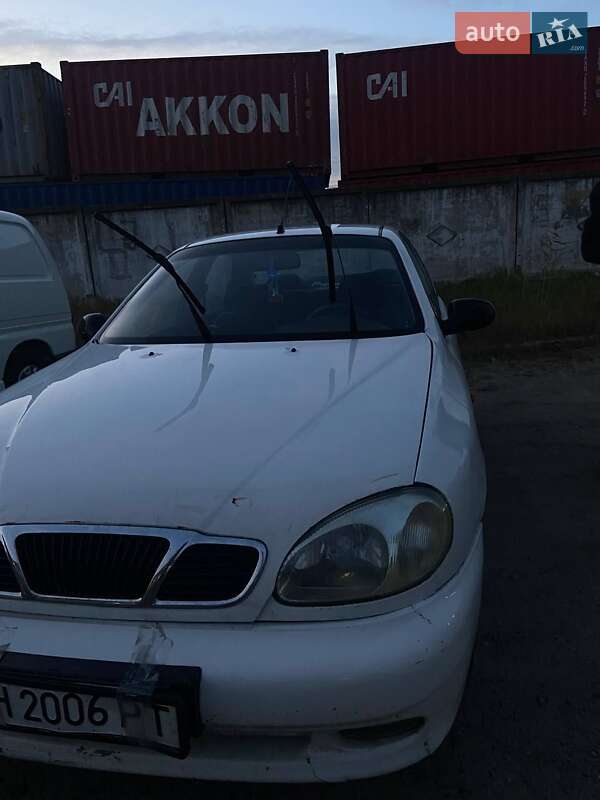 Седан Daewoo Lanos 2004 в Одессе