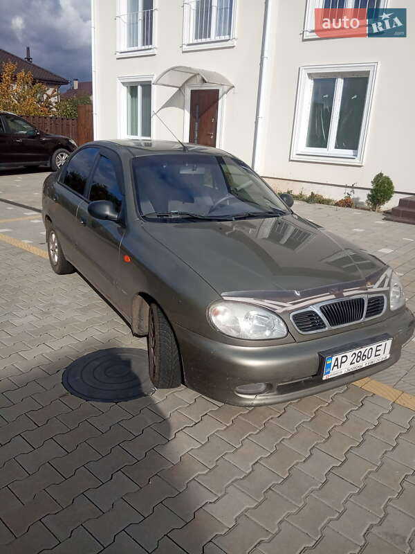 Седан Daewoo Lanos 2004 в Киеве