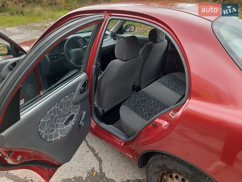 Седан Daewoo Lanos 2003 в Трускавці