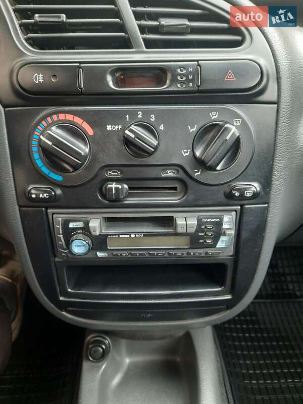 Седан Daewoo Lanos 2003 в Трускавці