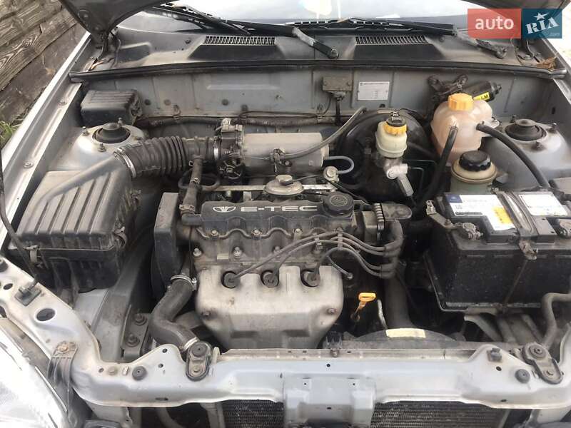 Седан Daewoo Lanos 2008 в Чернігові