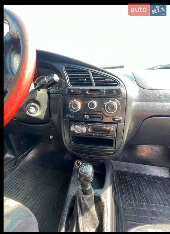 Хэтчбек Daewoo Lanos 2003 в Ивано-Франковске