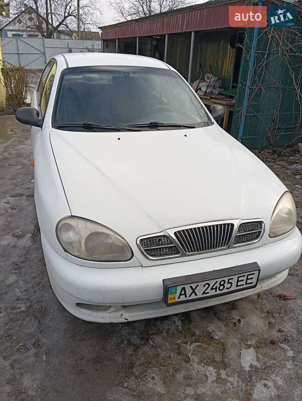 Седан Daewoo Lanos 2002 в Первомайске
