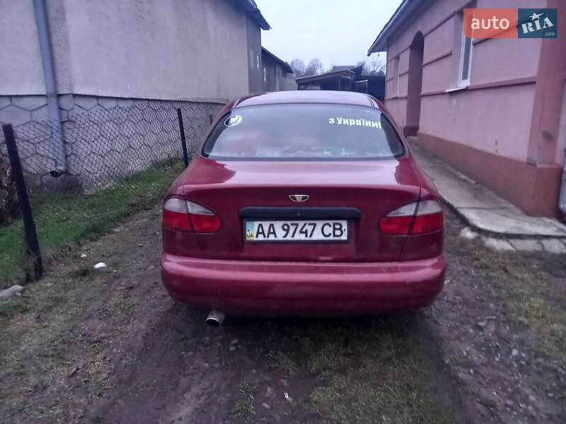 Седан Daewoo Lanos 2006 в Ужгороді