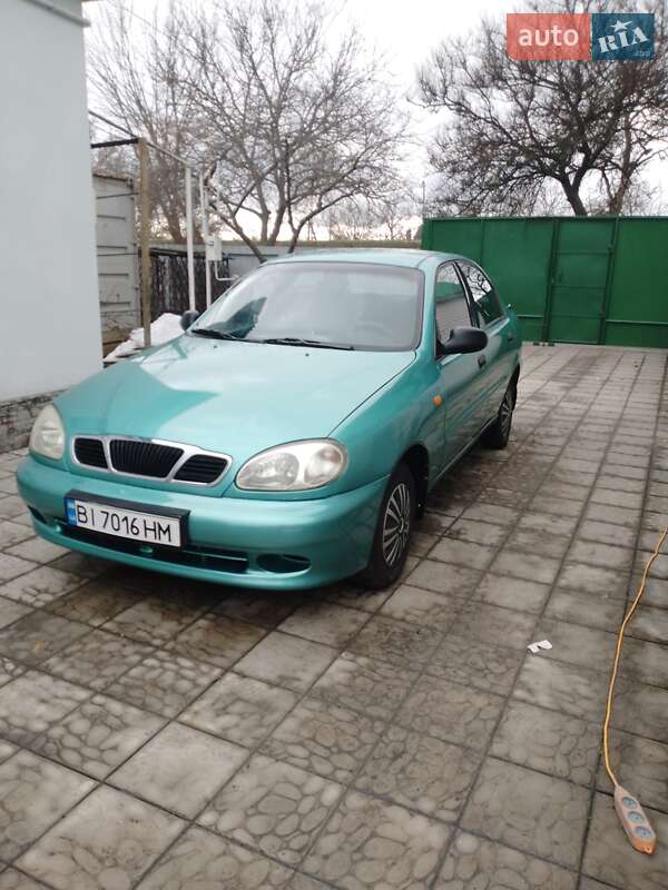 Седан Daewoo Lanos 1999 в Кременчуге