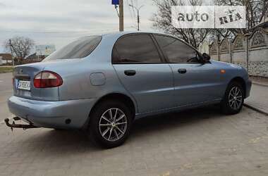 Седан Daewoo Lanos 2008 в Чернобае