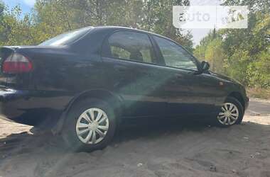 Седан Daewoo Lanos 1999 в Киеве