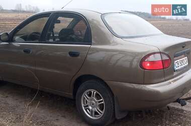 Седан Daewoo Lanos 2005 в Семеновке