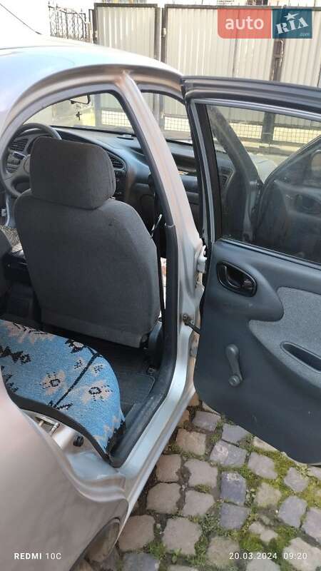 Седан Daewoo Lanos 2008 в Хусті
