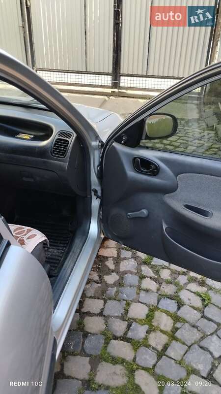 Седан Daewoo Lanos 2008 в Хусті