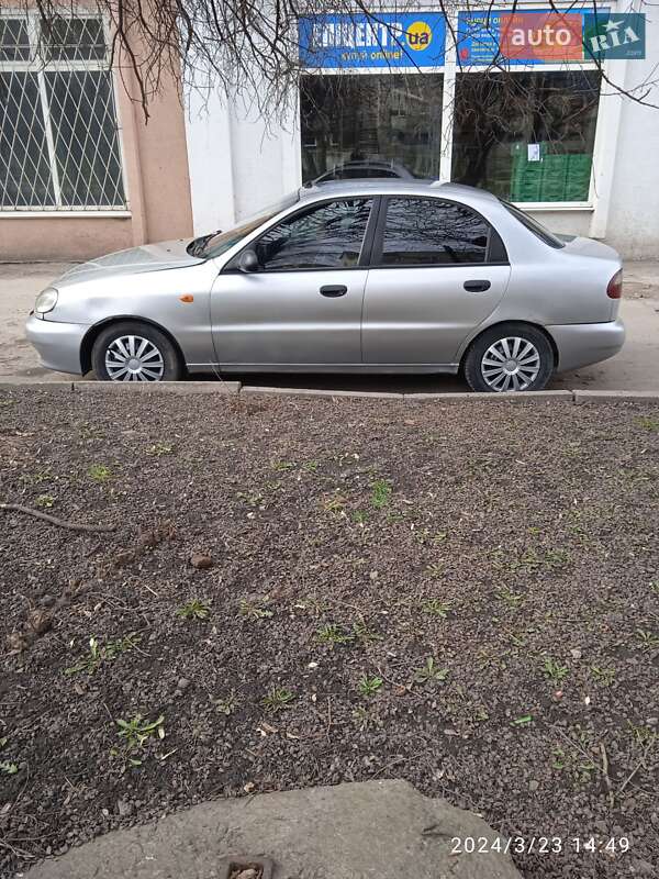 Седан Daewoo Lanos 2004 в Казатине