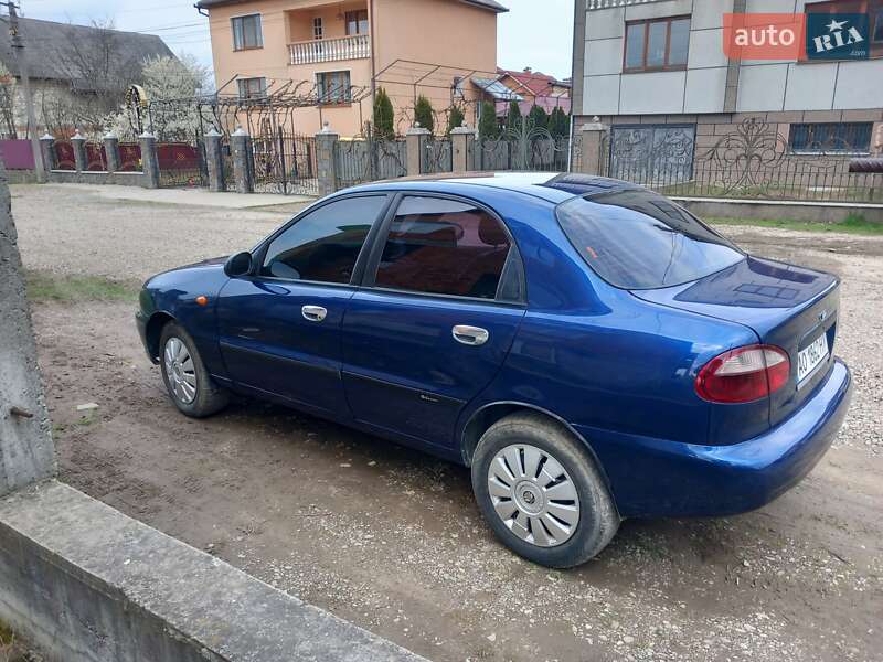 Седан Daewoo Lanos 2008 в Хусте