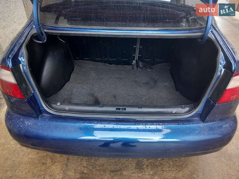 Седан Daewoo Lanos 2008 в Хусте