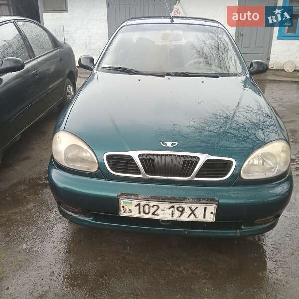 Седан Daewoo Lanos 2002 в Острозі