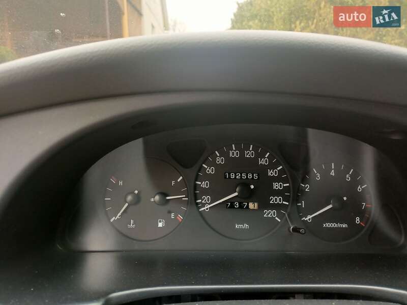 Седан Daewoo Lanos 2005 в Львове
