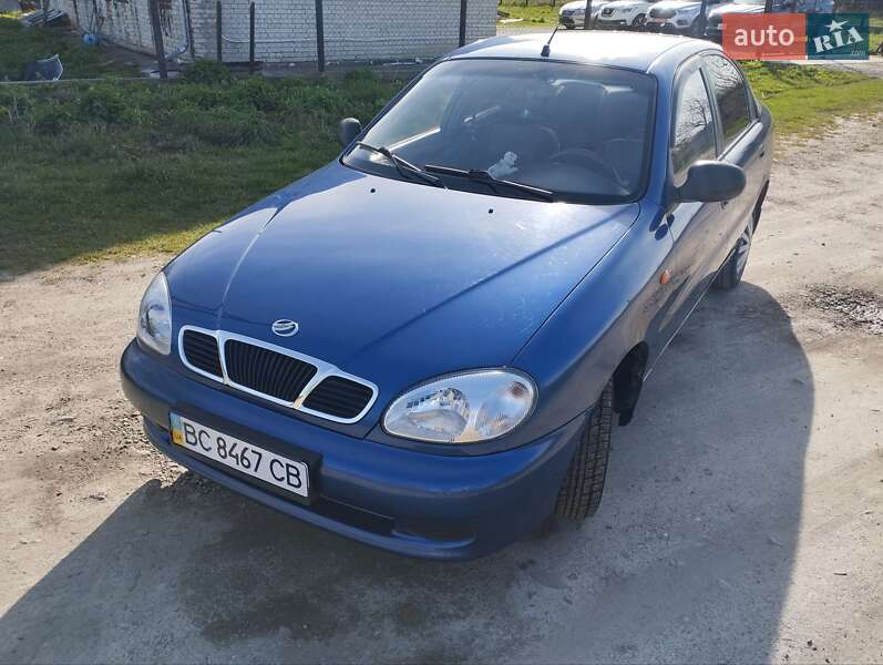 Седан Daewoo Lanos 2010 в Золочеве