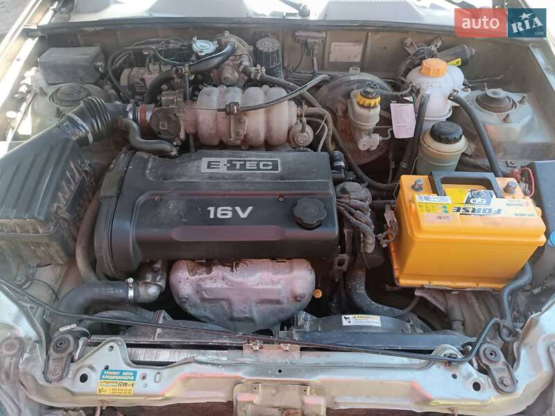 Седан Daewoo Lanos 2004 в Подгайцах