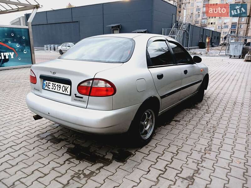 Седан Daewoo Lanos 2003 в Кривому Розі