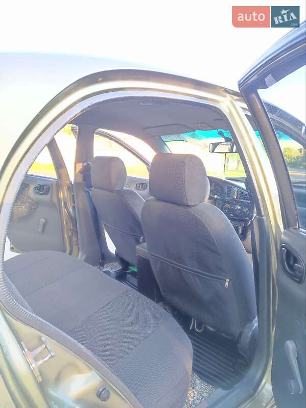 Седан Daewoo Lanos 2002 в Полтаве