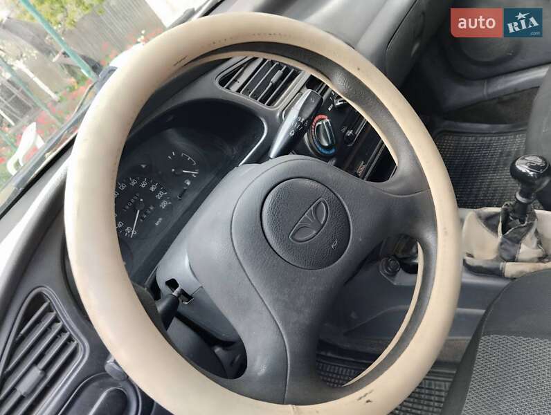 Седан Daewoo Lanos 2004 в Василькові