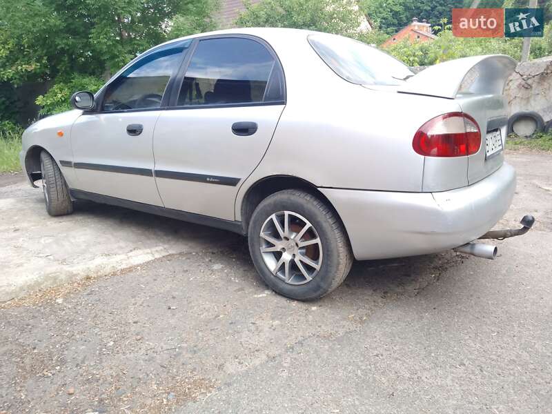 Седан Daewoo Lanos 2004 в Полтаве