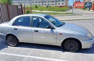 Седан Daewoo Lanos 2002 в Львове