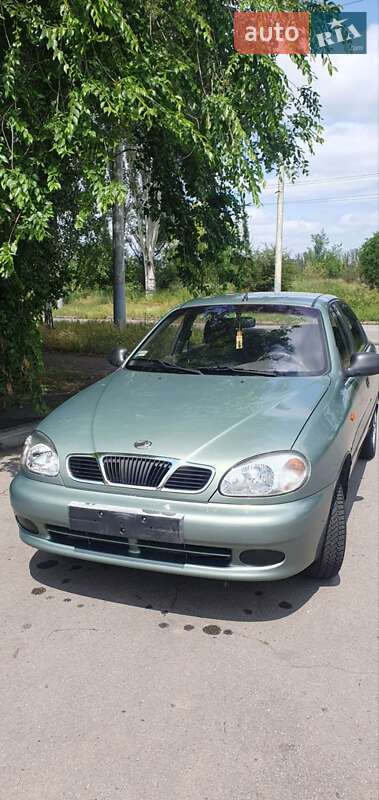 Седан Daewoo Lanos 2010 в Кривом Роге