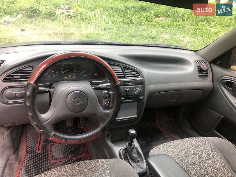 Хэтчбек Daewoo Lanos 2011 в Харькове