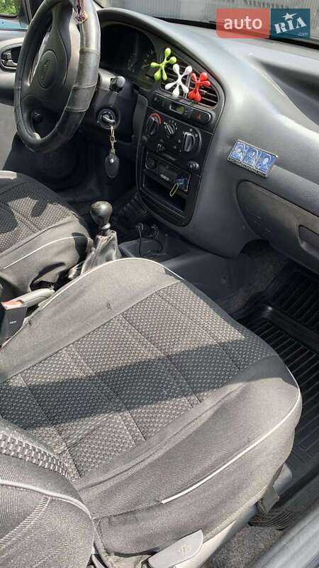 Седан Daewoo Lanos 2006 в Кременчуці