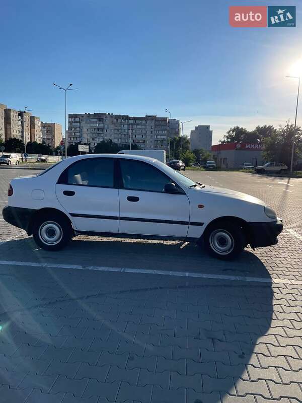 Седан Daewoo Lanos 1998 в Києві фото 7 Седан Daewoo Lanos 1998 в Києві