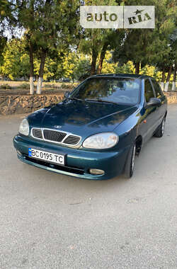 Седан Daewoo Lanos 2003 в Новій Одесі