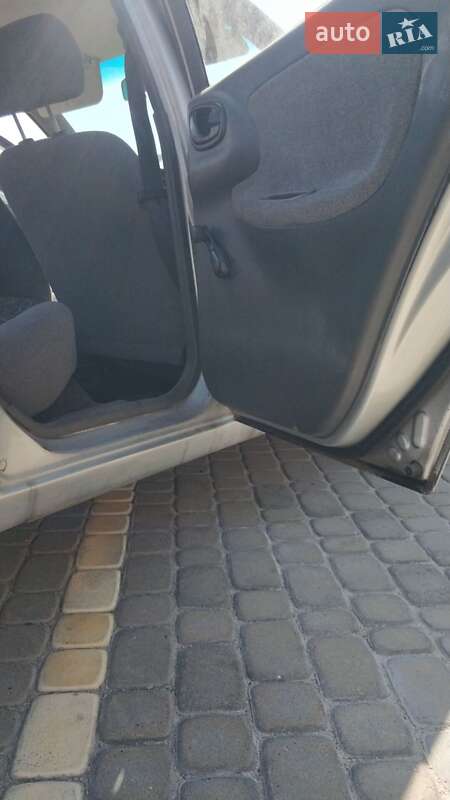Седан Daewoo Lanos 2006 в Львові