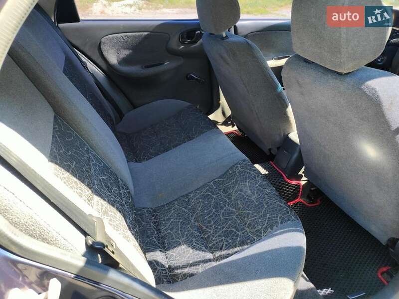 Седан Daewoo Lanos 2006 в Лубнах