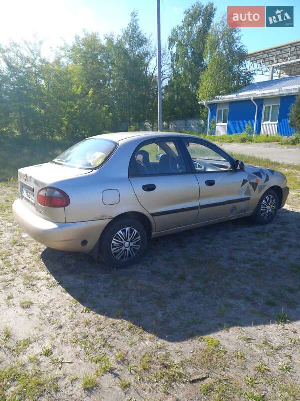 Седан Daewoo Lanos 2004 в Макарове