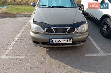 Седан Daewoo Lanos 2006 в  Седан Daewoo Lanos 2006 в