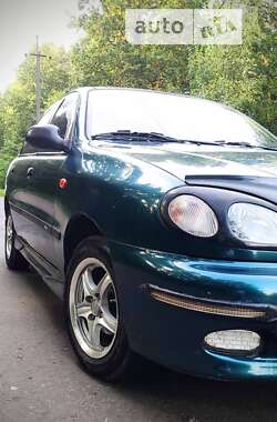 Седан Daewoo Lanos 2002 в Червонограде