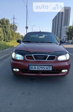 Седан Daewoo Lanos 2004 в Киеве